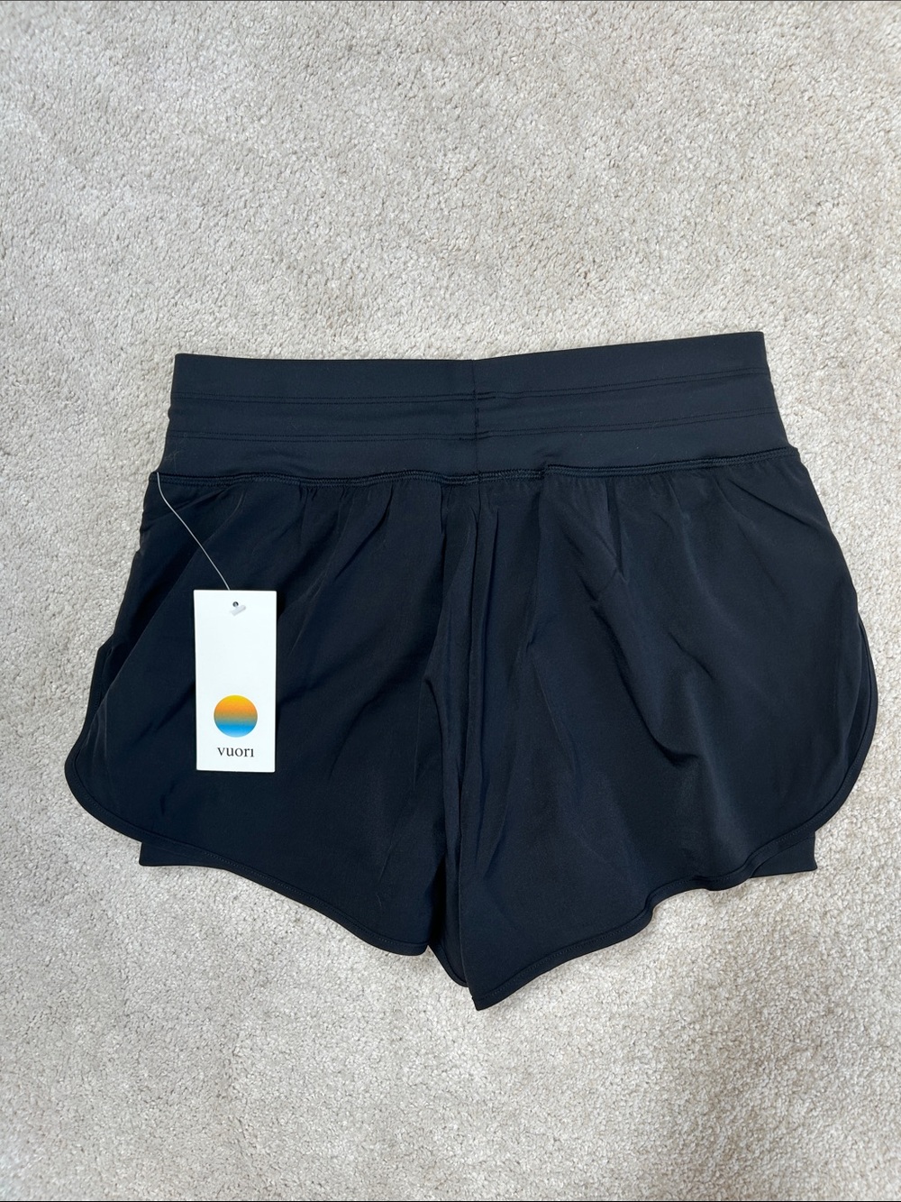 Vuori Daily Speed Short 2.5”-NWT!!! - Picture 4 of 10